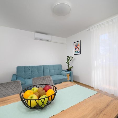 Apartment Pina 波雷奇 外观 照片